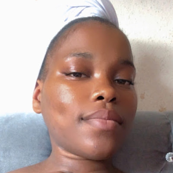 Meet your Posher, Cassietta - Picture 1 of 1